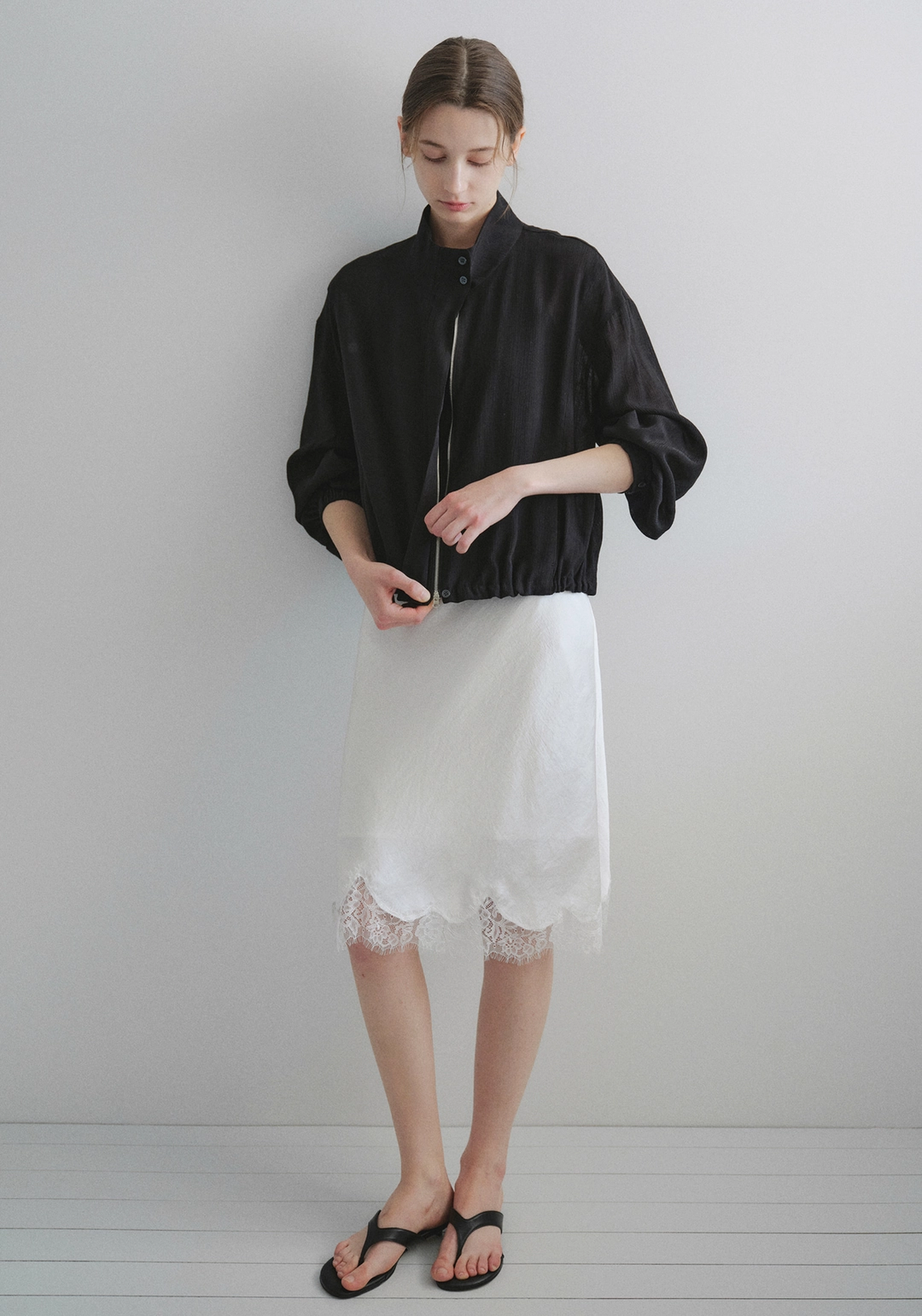 엘로주 Moire Satin Lace Midi Skirt 상품 이미지 2