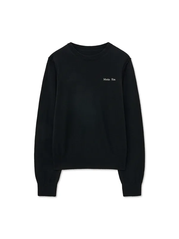 CASHMERE BLENDED ROUND KNIT PULLOVER IN BLACK