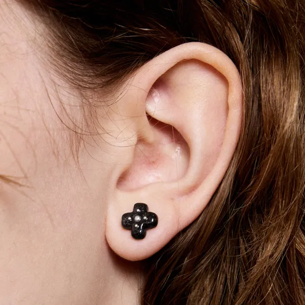 portal earrings-black