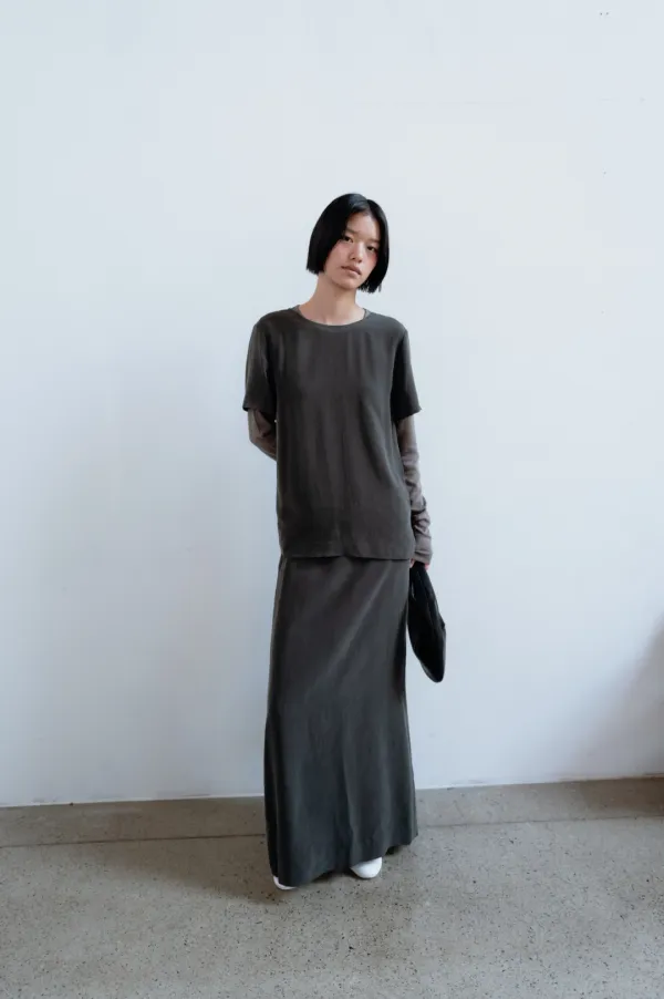 Cupro long skirt (dark gray)