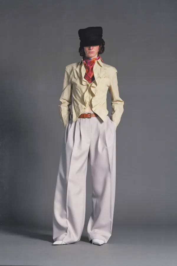 PF26 LIGHT GRAY PLEATED LOOSE-FIT PANTS