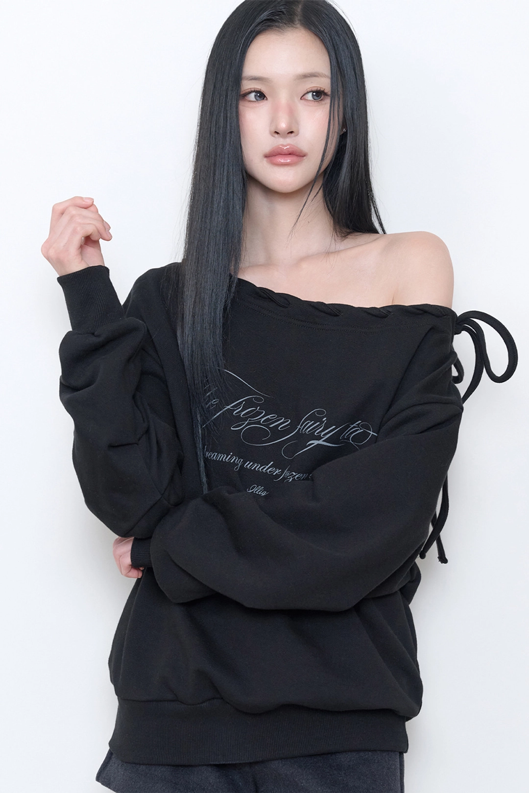 일리고 루프 레터링 맨투맨 블랙 상품 이미지 3