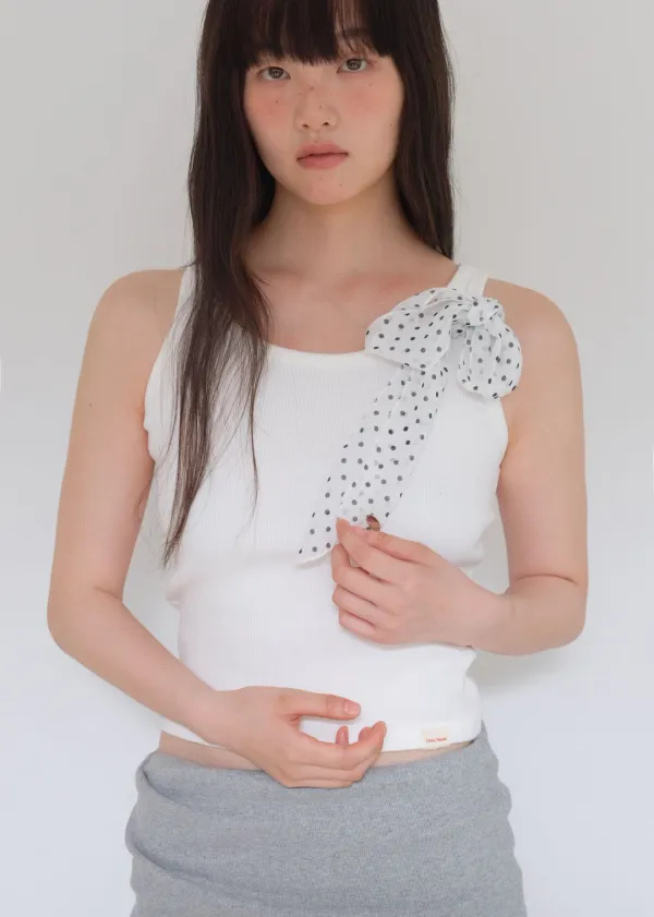 MUST ESSENTIAL SLEEVELESS - WHITE