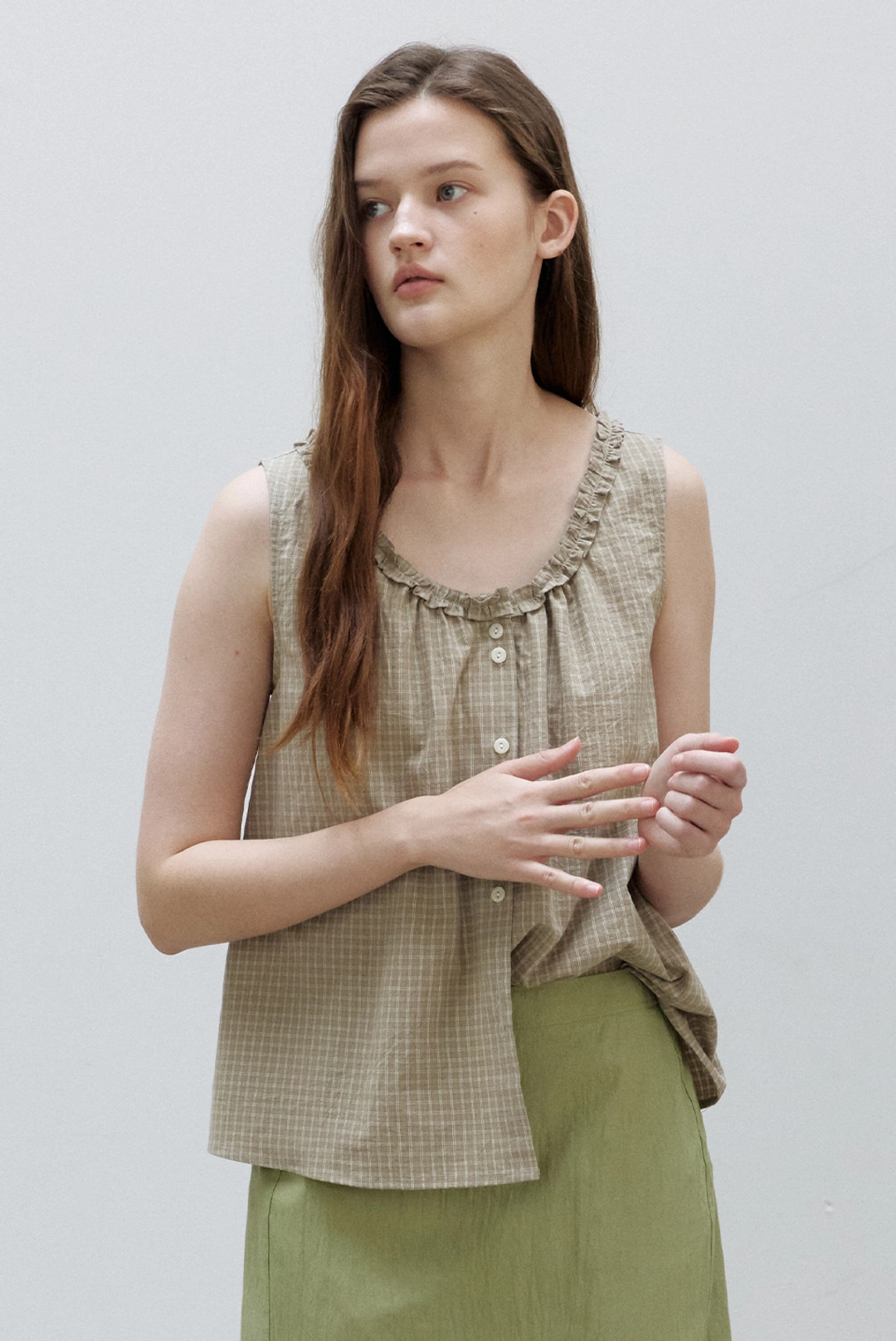 브렌다 브렌든 mini frill blouse - beige 상품 이미지 2