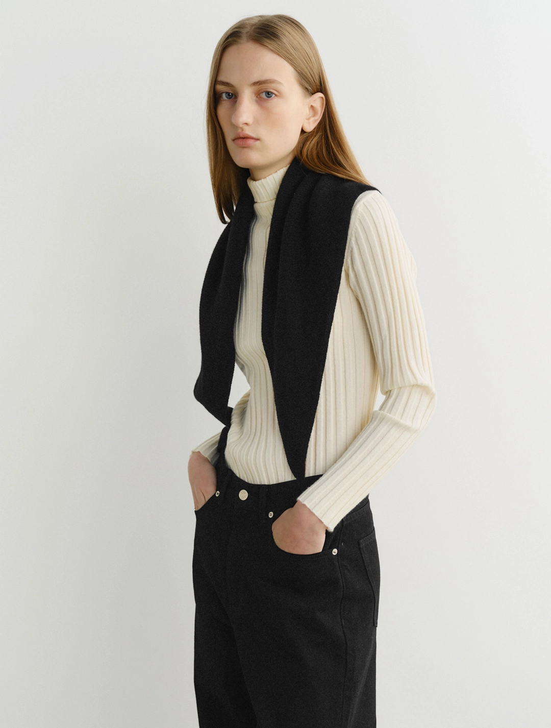 이아 Roy Cashmere Knit Scarf (Black) 상품 이미지 3