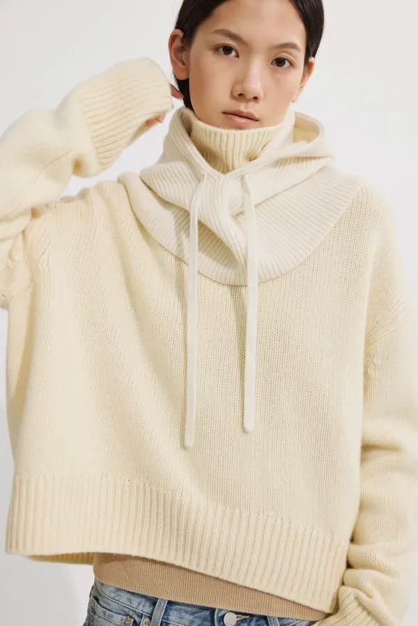 Tamara cash hoodie warmer