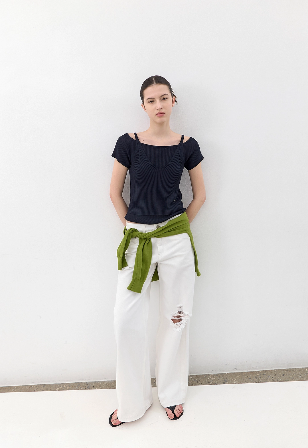 아뜰리에 나인 (T-7237)OFF SHOULDER V-NECK LAYERD KNIT TOP 상품 이미지 2