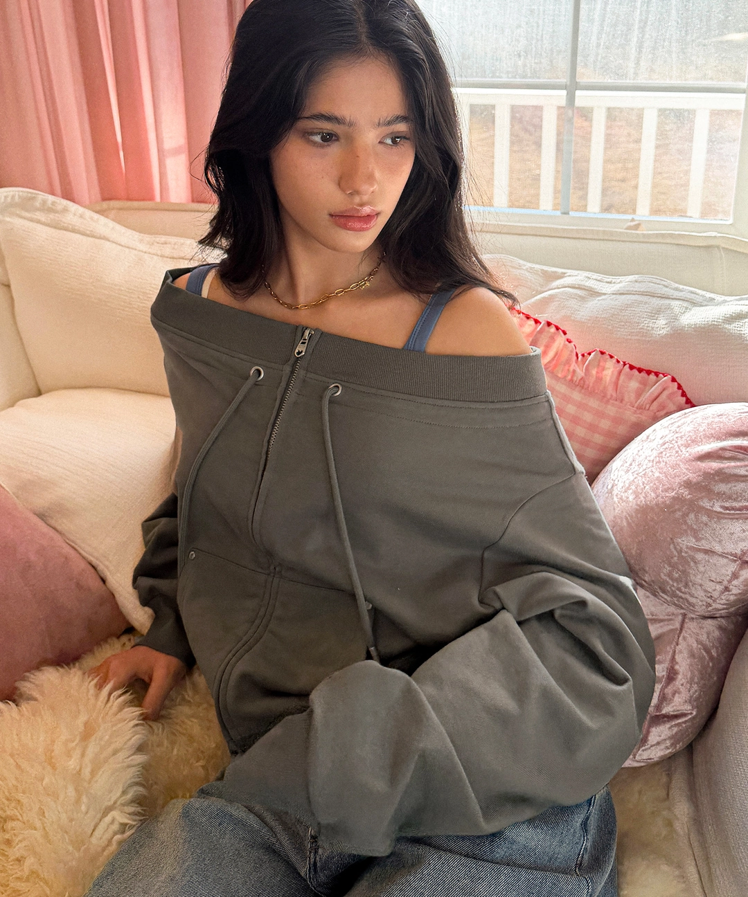 비터셀즈 Vera Off Shoulder Zip Up-Khaki 상품 이미지 2