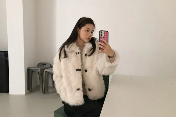 (4차 리오더/ 예약배송) Bunny Fake Fur Jacket / White