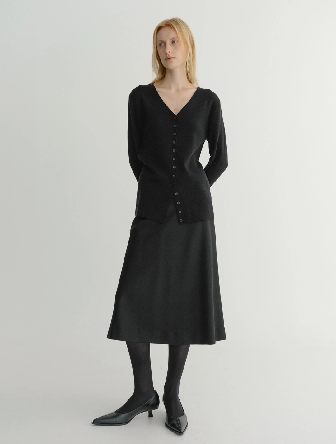 이아 Wool Button Knit Cardigan (Black) 상품 이미지 3