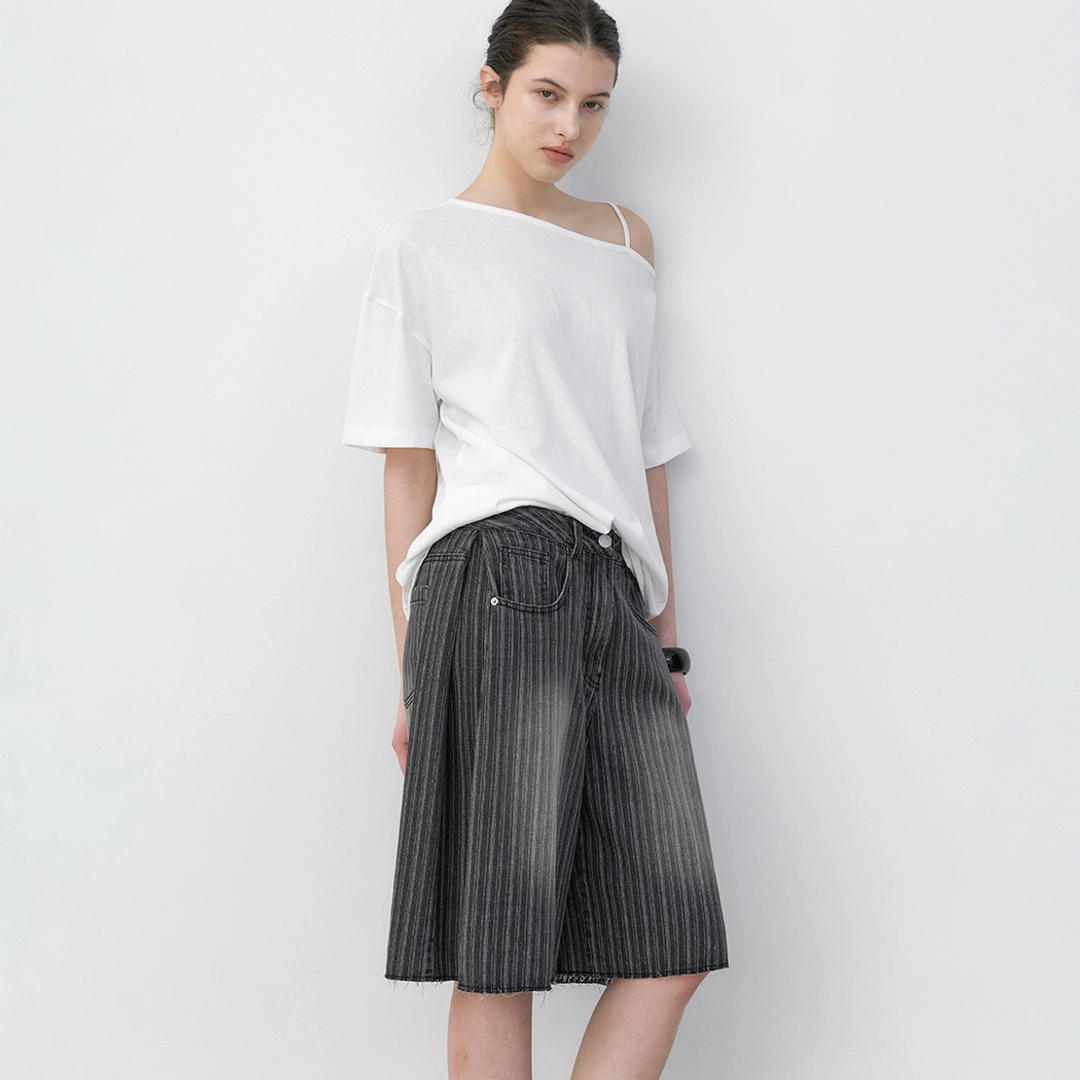 아뜰리에 나인 (T-7219) ONE-OFF SHOULDER BOXY TEE 상품 이미지 2