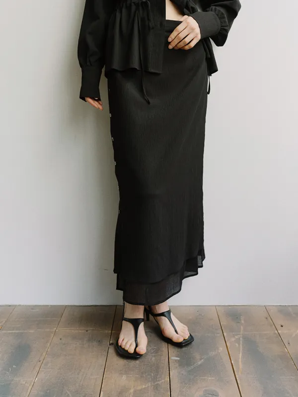 TIS SHEER LAYERED SIDE BUTTON SKIRT_BLACK