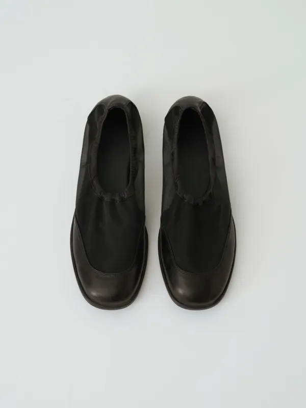 mesh square flat (black)