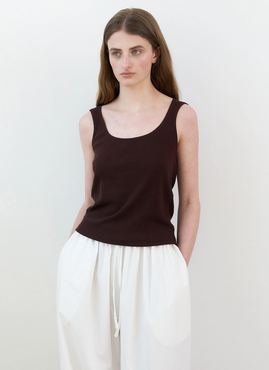 르닐 Rhea Sleeveless (Brown) 상품 이미지 1