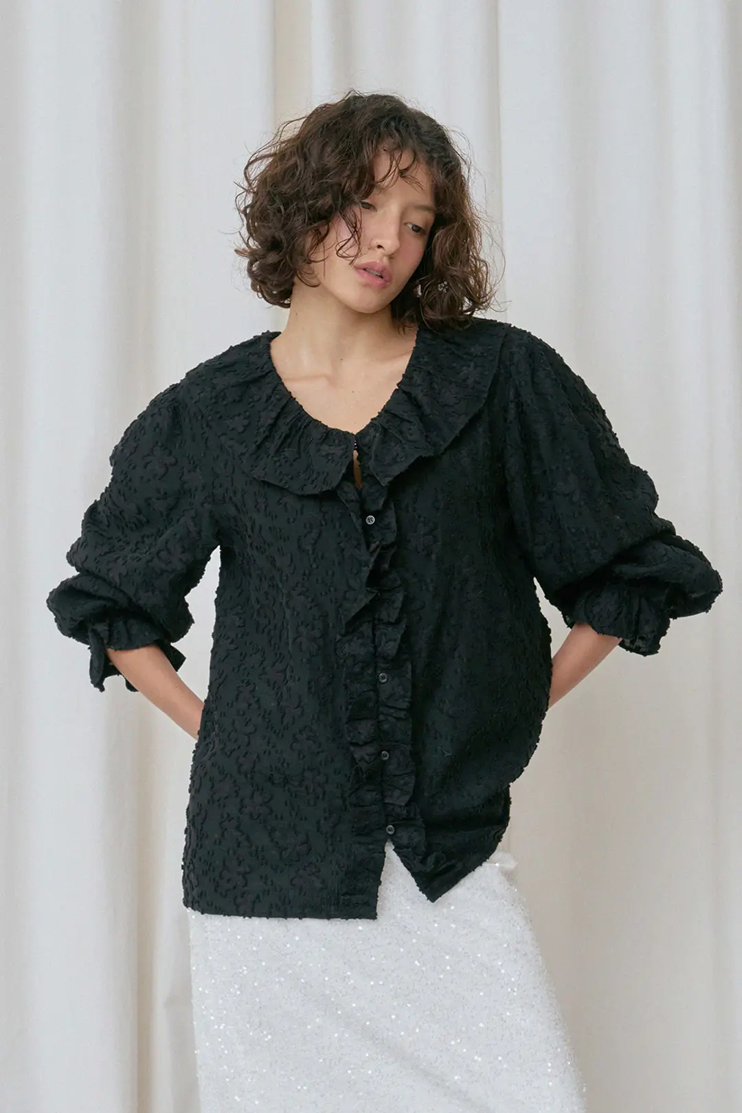 위드아웃썸머 Flor frill blouse_black 상품 이미지 2