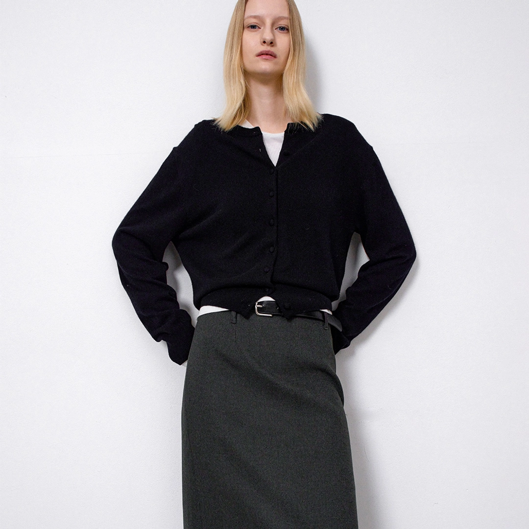 아뜰리에 나인 (CD-2237)ESSENTIAL ROUND KONG BUTTON CARDIGAN 상품 이미지 2