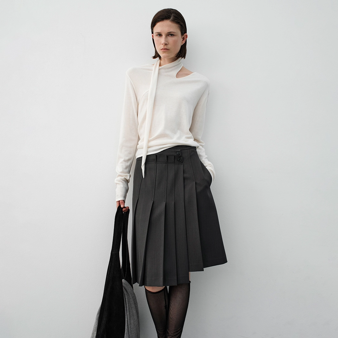 아뜰리에 나인 (SK-5038)PLEATED COVERED DIAGONAL SKIRT 상품 이미지 1
