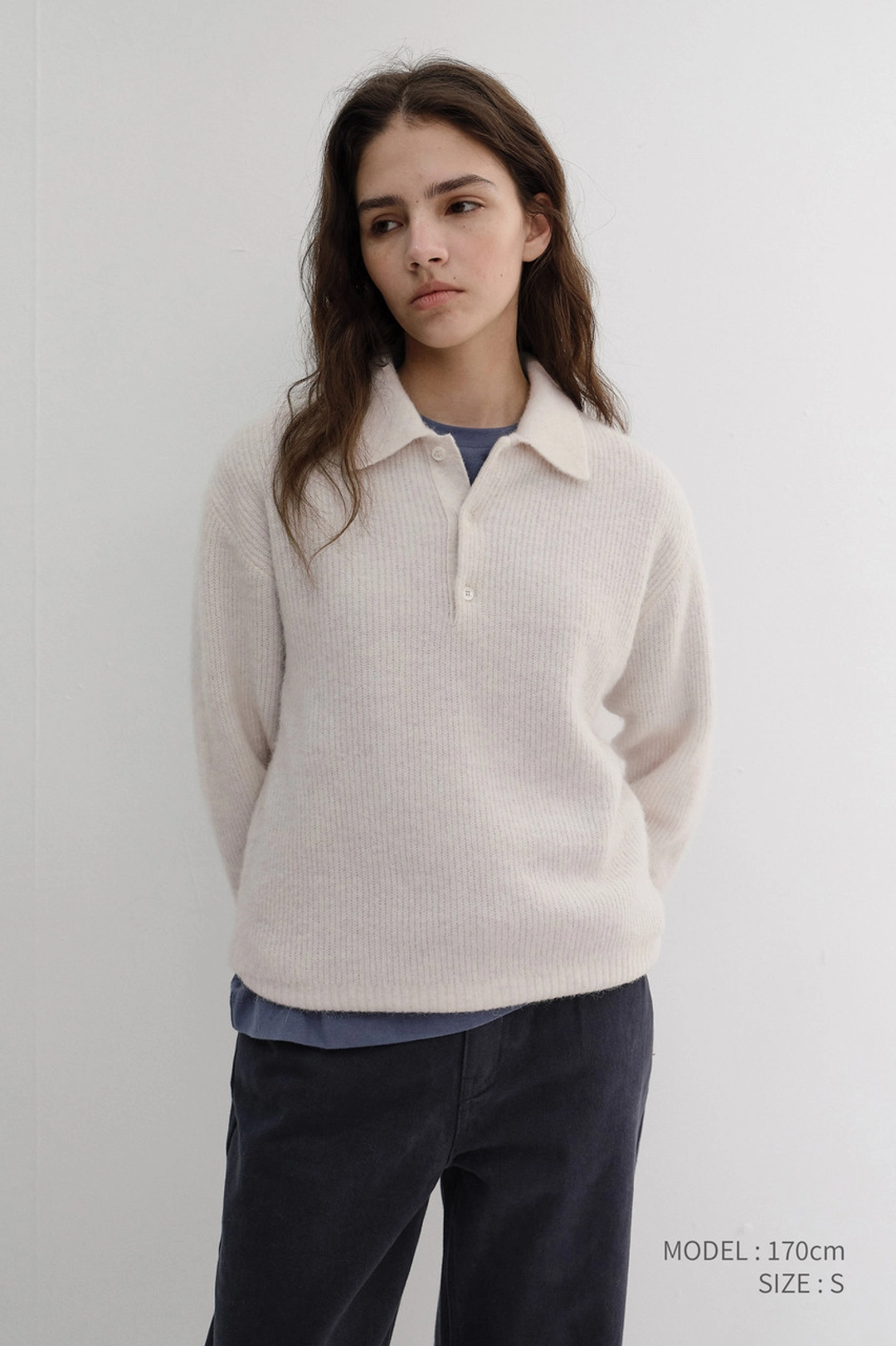 던스트 UNISEX HAIRY COLLARED SWEATER IVORY_UDSW6D135IV 상품 이미지 1