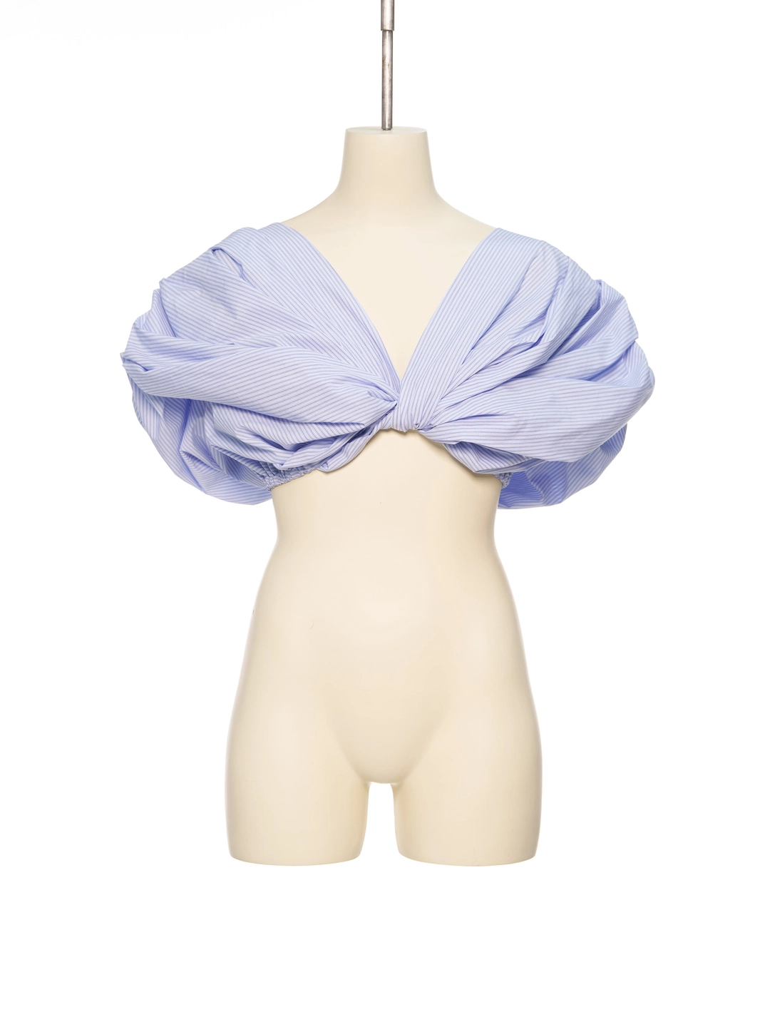 푸쉬버튼 SS26 BLUE STRIPE TWIST-FRONT TOP 상품 이미지 1