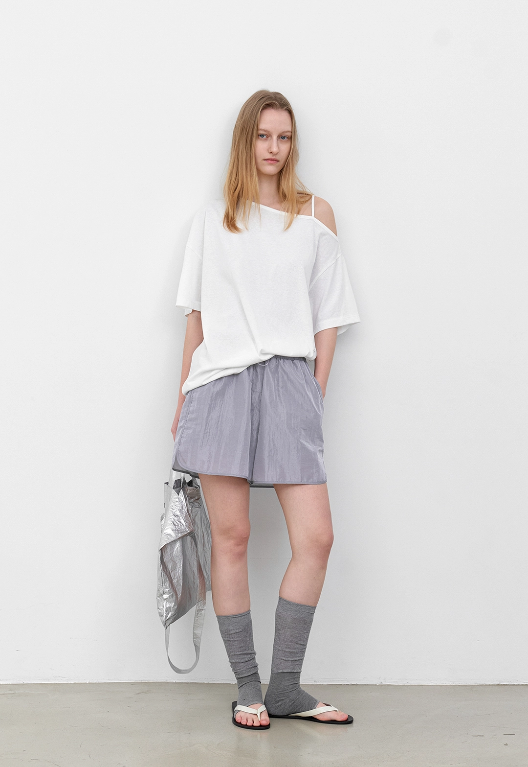 아뜰리에 나인 (PT-5781)YU NYLON DOLPHIN SHORT PANTS 상품 이미지 2
