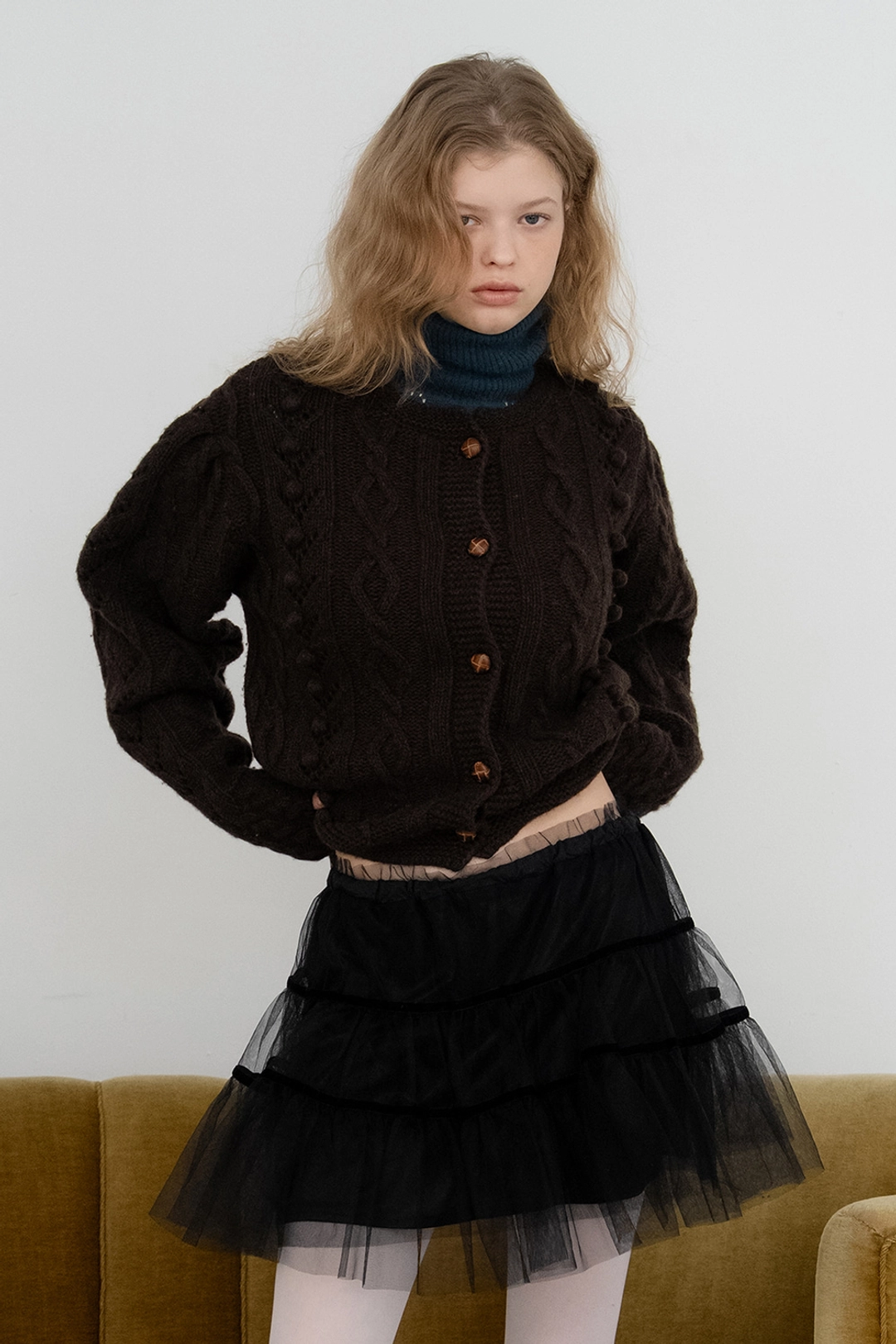 위드아웃썸머 Grandma pom cardigan_brown 상품 이미지 2