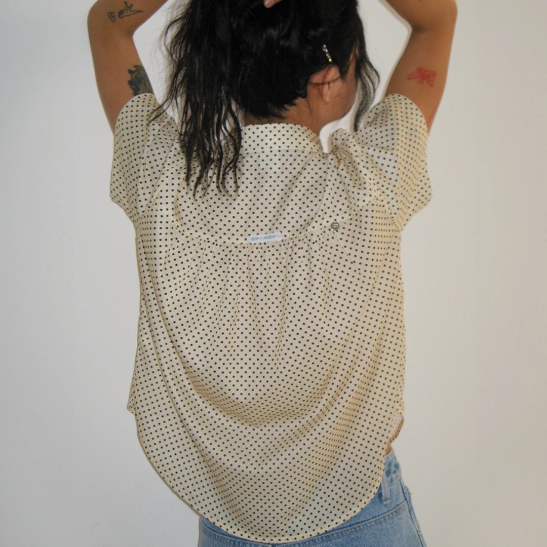 론론 POLKA DOT SHORT SLEEVE SHIRT CREAM 상품 이미지 1