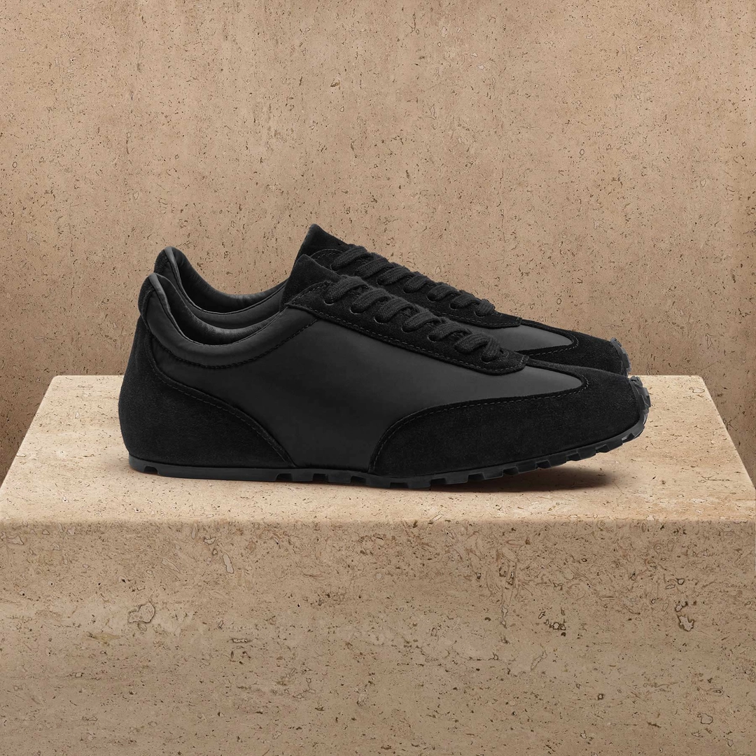 제임스펄스 Women's Suede Mixed Media Sneaker - Black/Black 상품 이미지 2