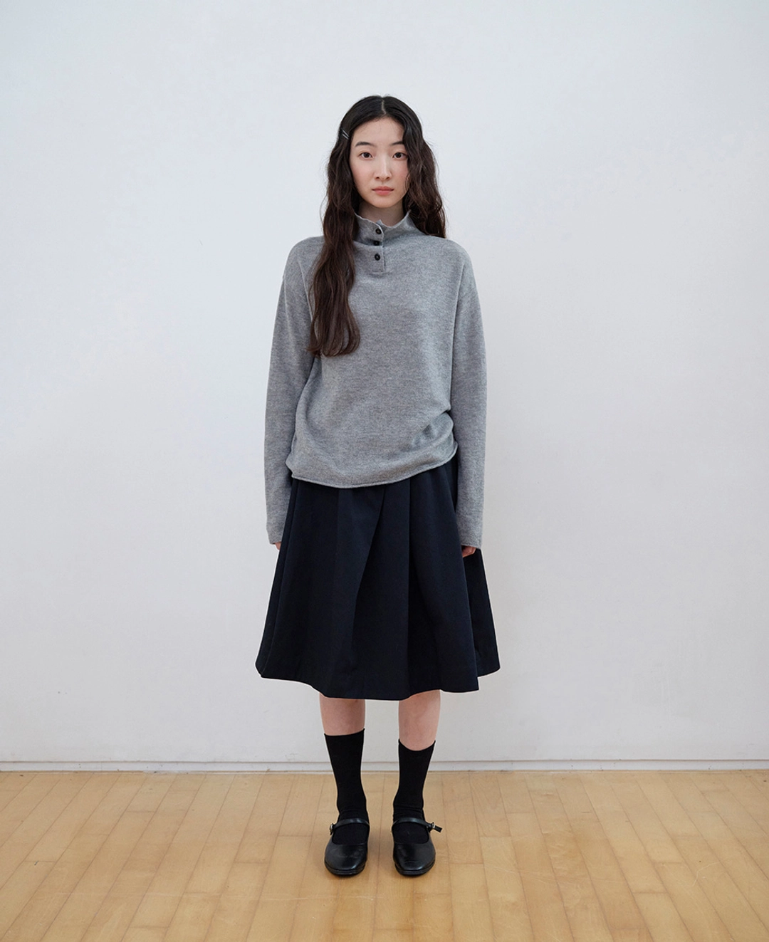 스텝어라운드 Reversible Button High Neck Knit_GREY 상품 이미지 1