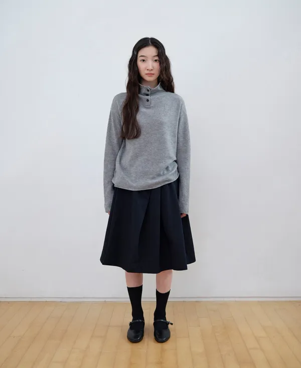 Reversible Button High Neck Knit_GREY