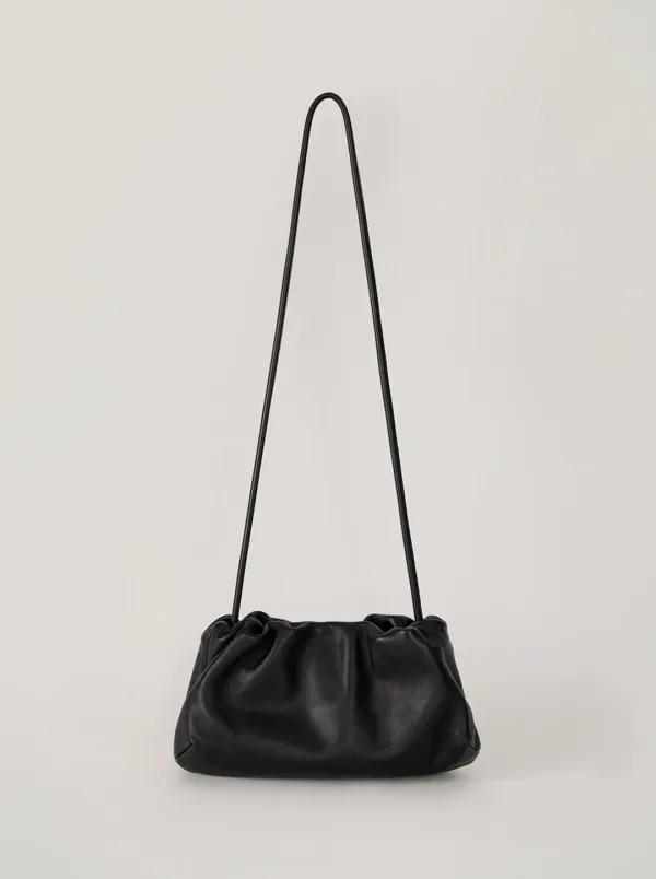 KNOT CLAM BAG_BLACK