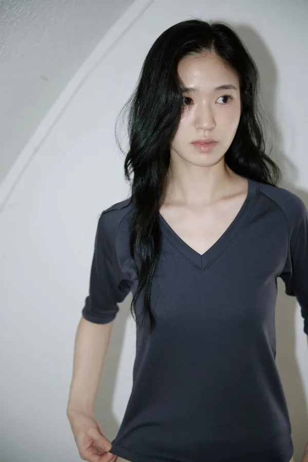 maren t-shirt (charcoal)
