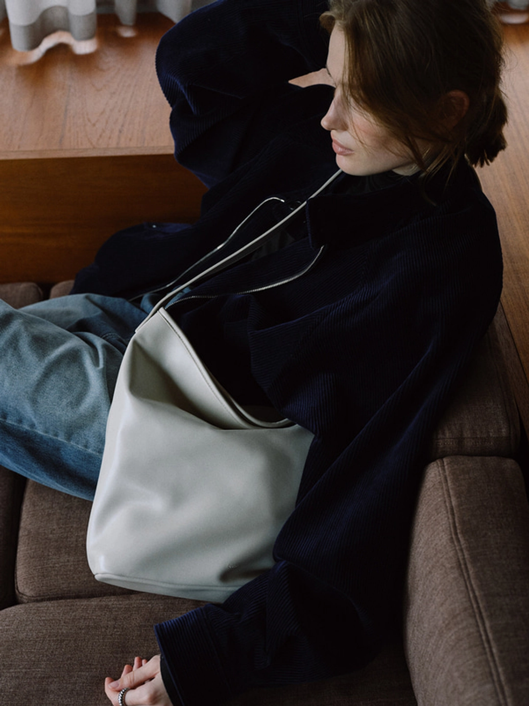 오브히 포에 버킷백 Poe Bucket Bag_Light Beige 상품 이미지 2
