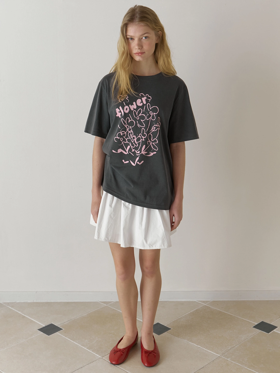 어몽 A FLOWER DRAWING T-SHIRT_DARK GREY 상품 이미지 3