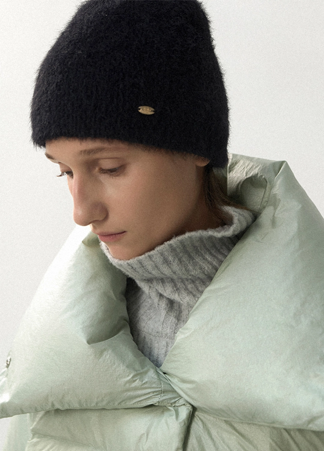아뜰리에 나인 (Z-HA-0050)HAIRY KNIT SHORT BEANIE 상품 이미지 2