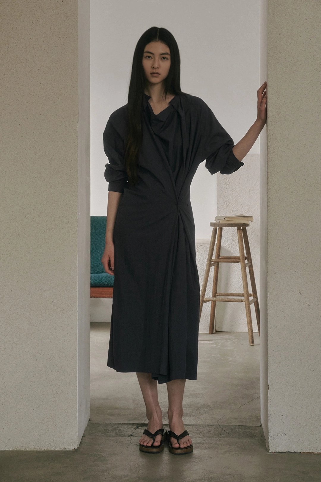세이지먼트 ESTEL DRAPED LONG DRESS_CHARCOAL 상품 이미지 2