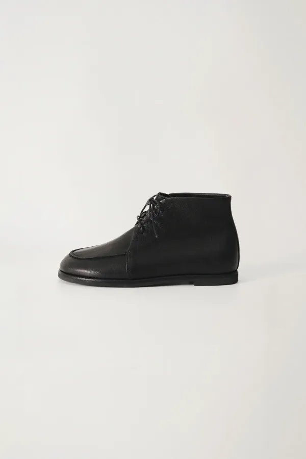 Lace-up ankle boots (Black)
