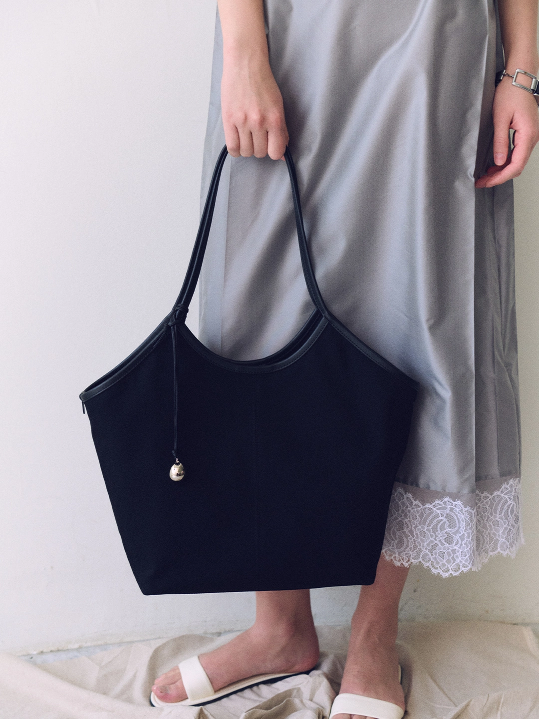오브히 베르 캔버스 숄더백 Vert Canvas Shoulder Bag_Black 상품 이미지 2