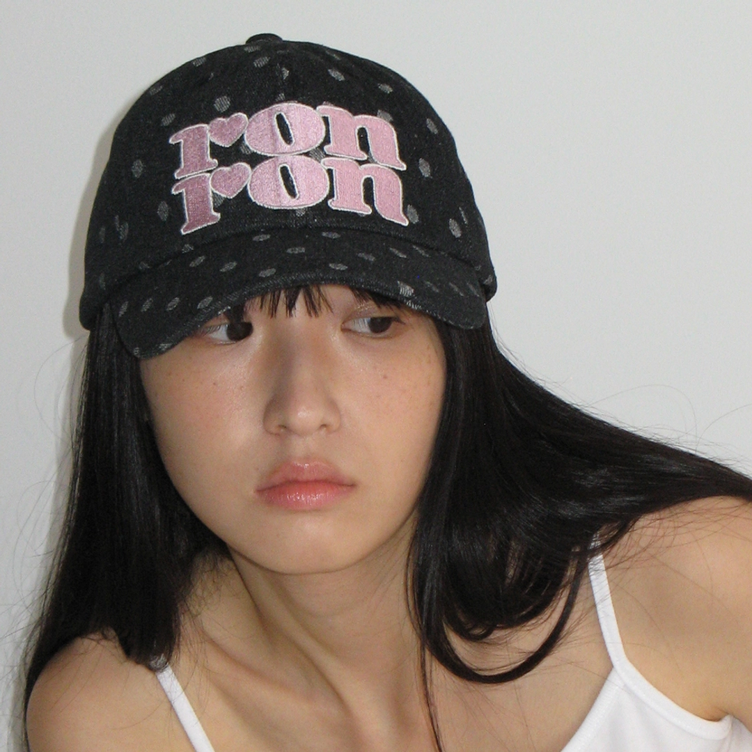 론론 DOT LOGO BALL CAP BLACK 상품 이미지 1