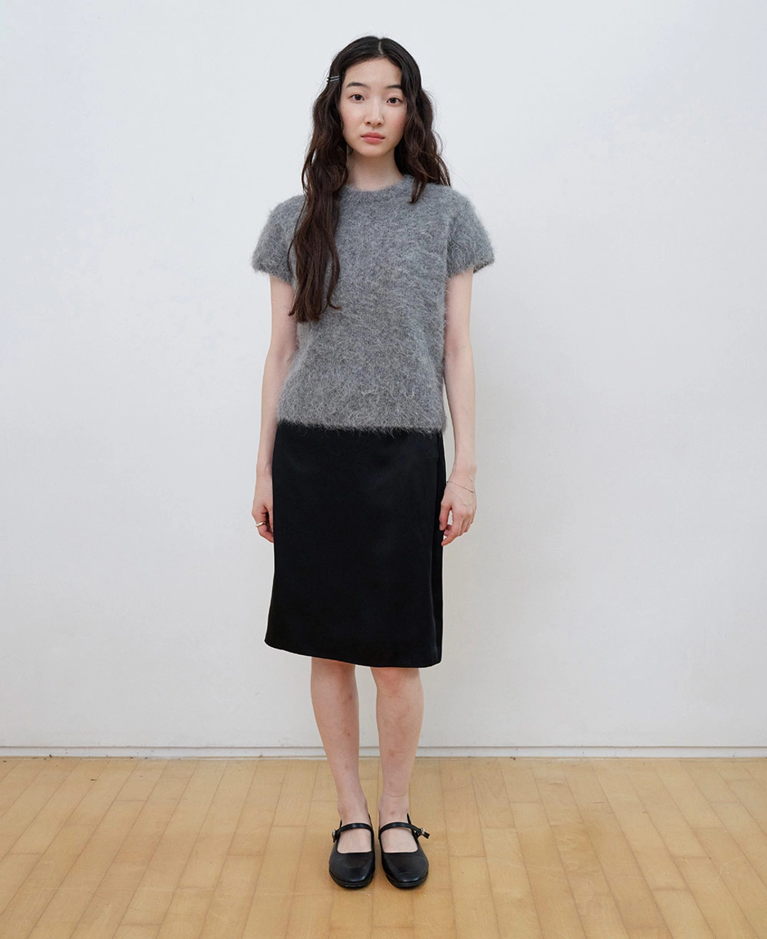스텝어라운드 Alpaca Hairy Crop Knit_GREY 상품 이미지 1