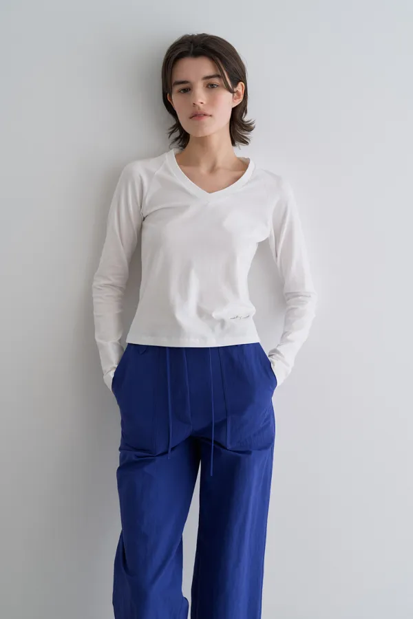 erin v-neck long sleeve top_white