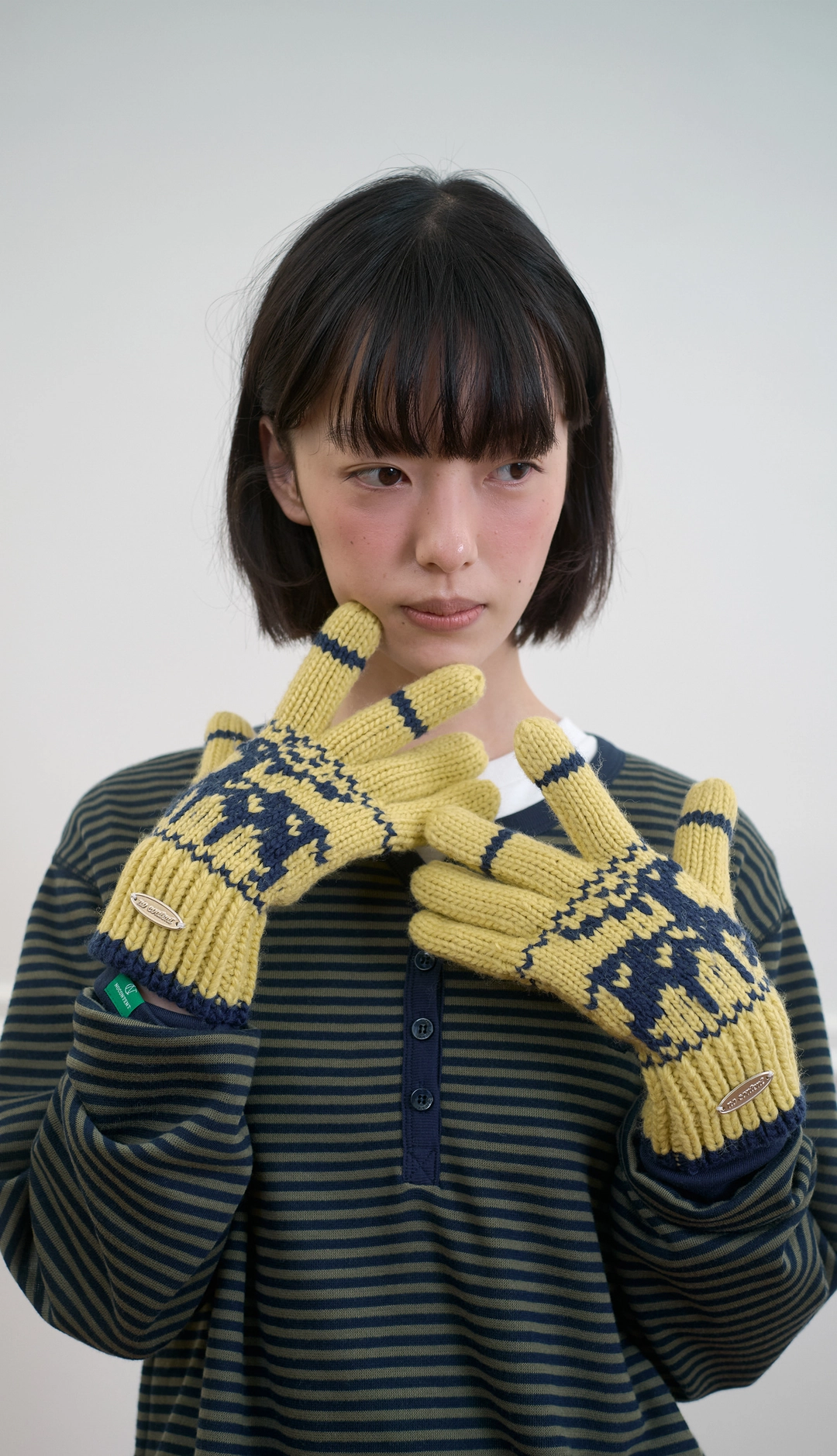 노컨텐츠 301.Snowy Gloves _ Yellow 상품 이미지 2