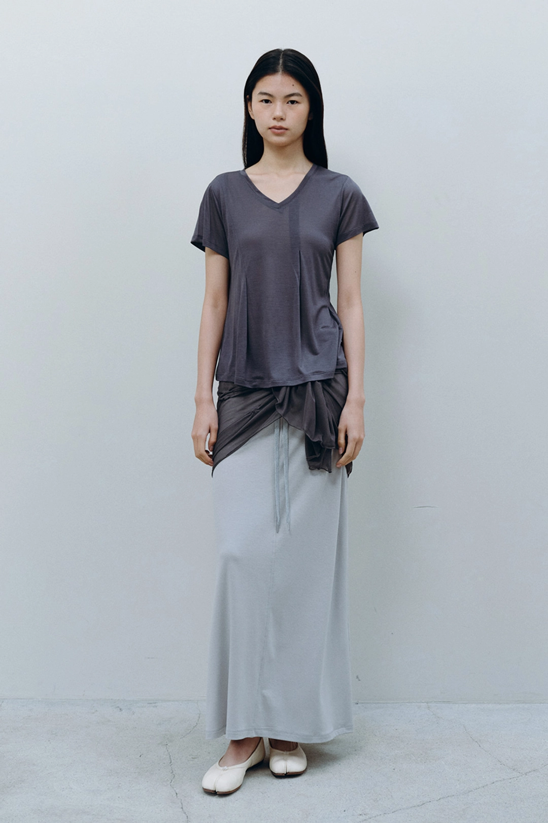 카셀 TENCEL PLEATS T-SHIRT, CHARCOAL 상품 이미지 2