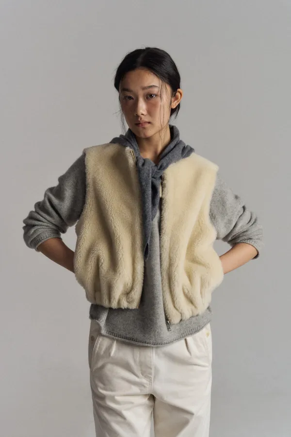 [11/19 예약배송] Wool Blend Shearling Vest (Ecru)