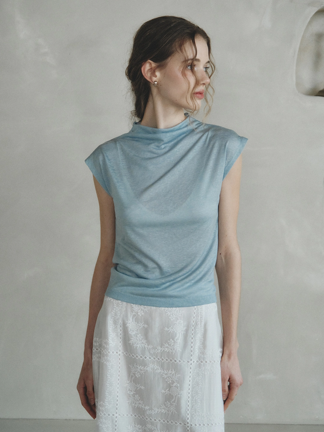 르니나 MARGARET half turtleneck T-shirt_sky blue 상품 이미지 3