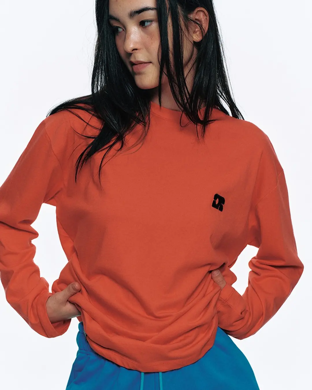 센토르 [김나영 착용] CENTAUR LONG SLEEVE T-SHIRT_RED 상품 이미지 1