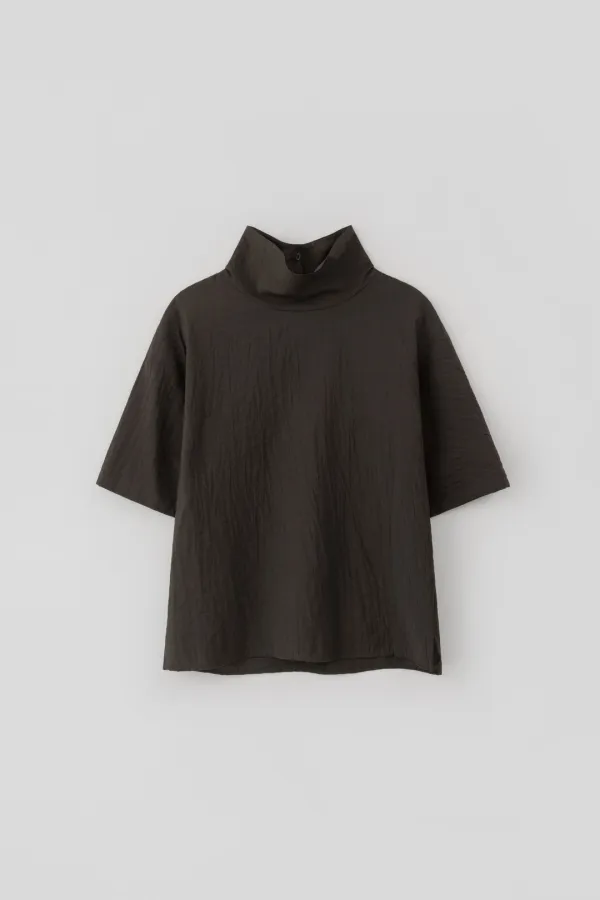 Funnel Neck Back Open Blouse_Black