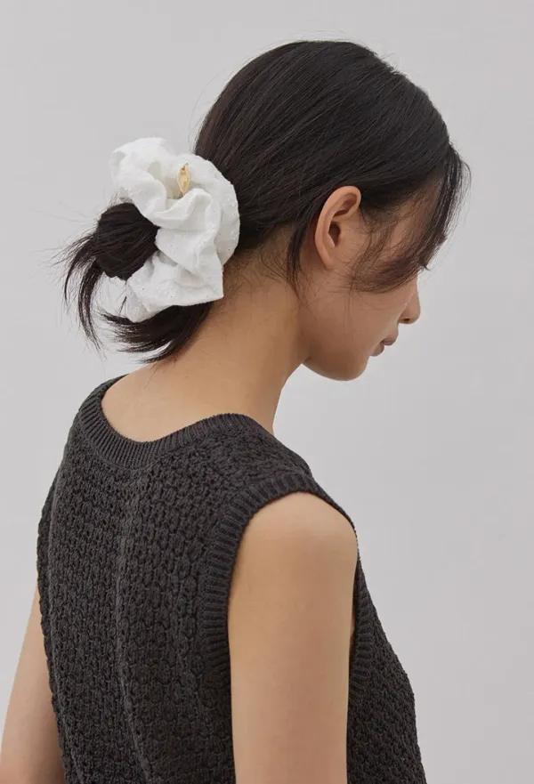 PURE SCRUNCHIE