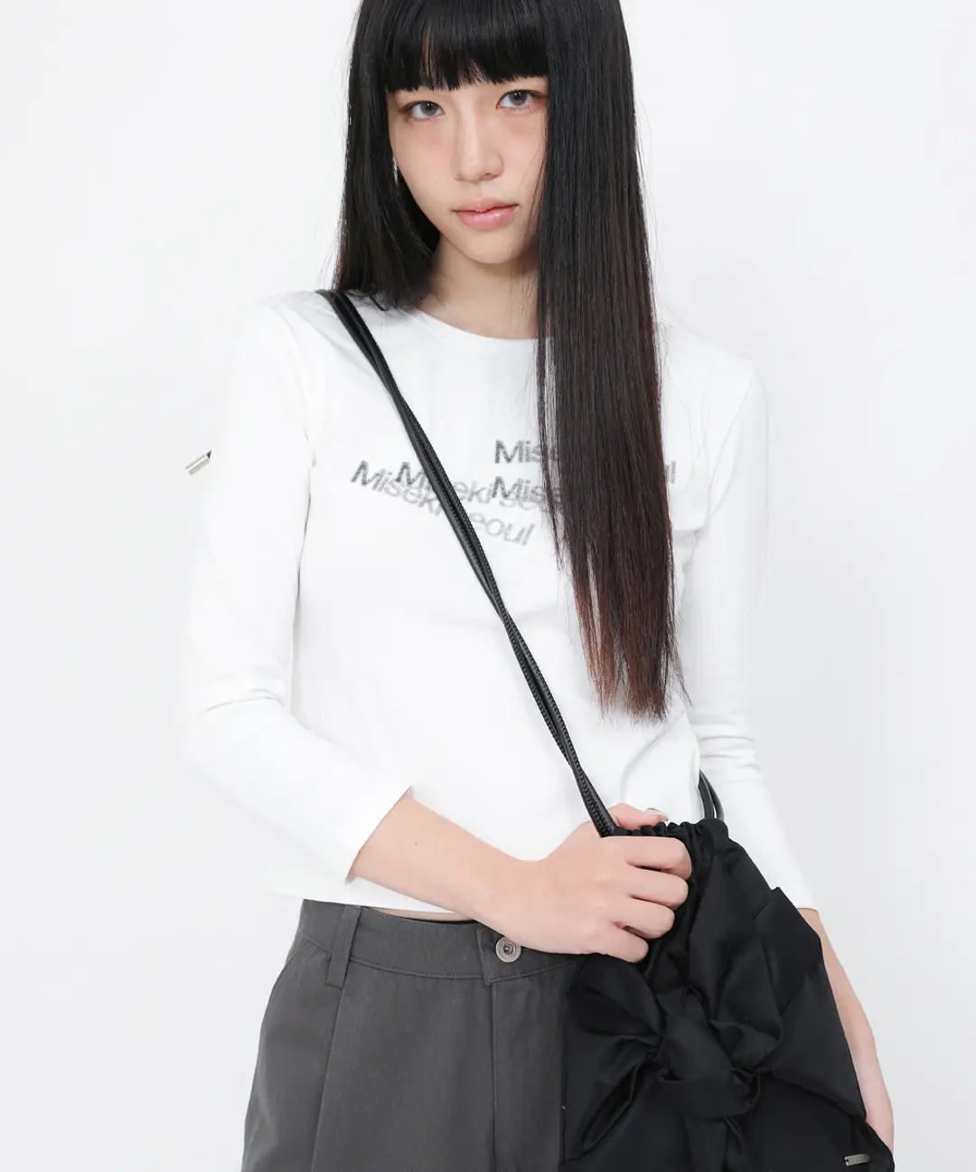 미세키서울 Dust logo long sleeves WHITE 상품 이미지 1