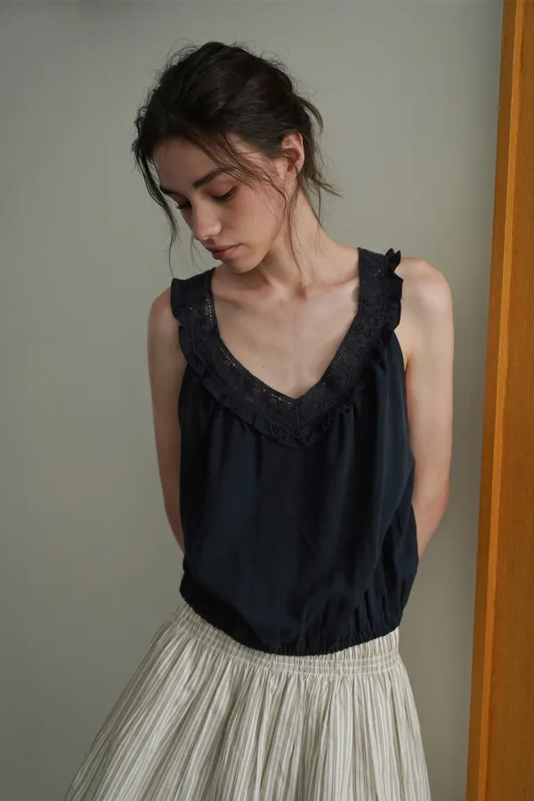 Bella lace blouse_navy