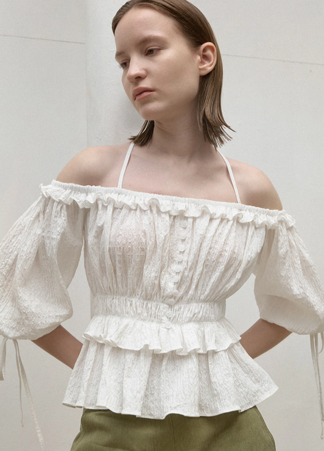 아뜰리에 나인 (BL-4253)OFF-SHOULDER STRING BLOUSE 상품 이미지 3